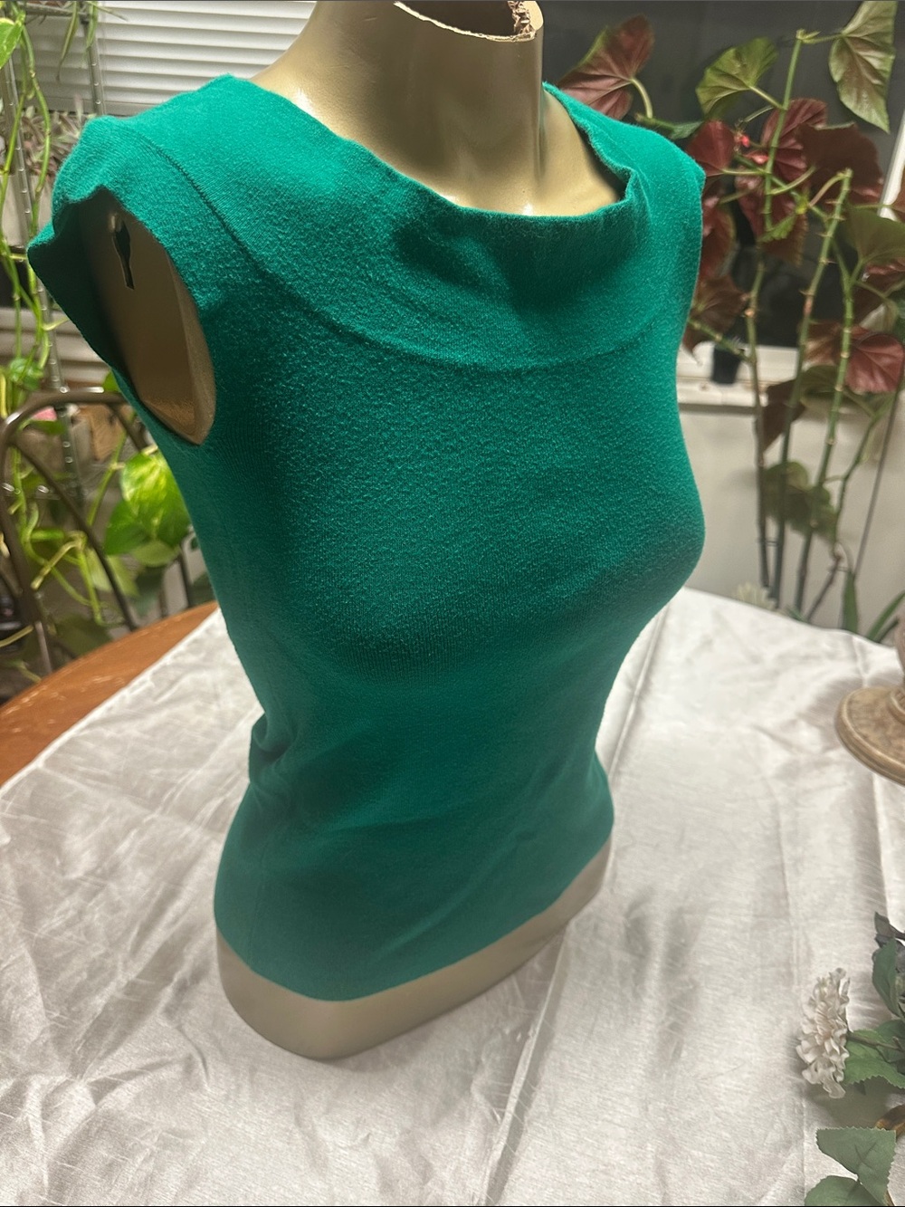 Banana Republic Green Crewneck Top